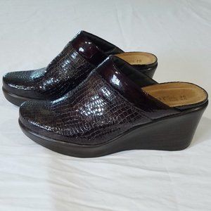 Naot patent leather mules/clogs - 36 (5.5)